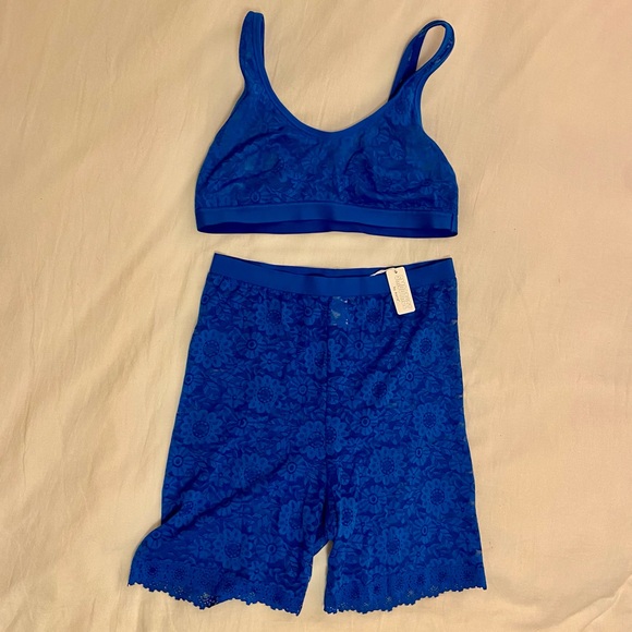 NWT Aerie lace set bralette and bike shorts - Picture 1 of 3